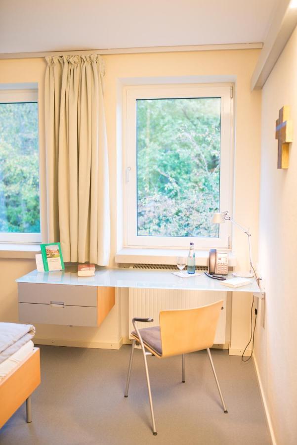 Katholische Akademie Schwerte Hotel Bagian luar foto