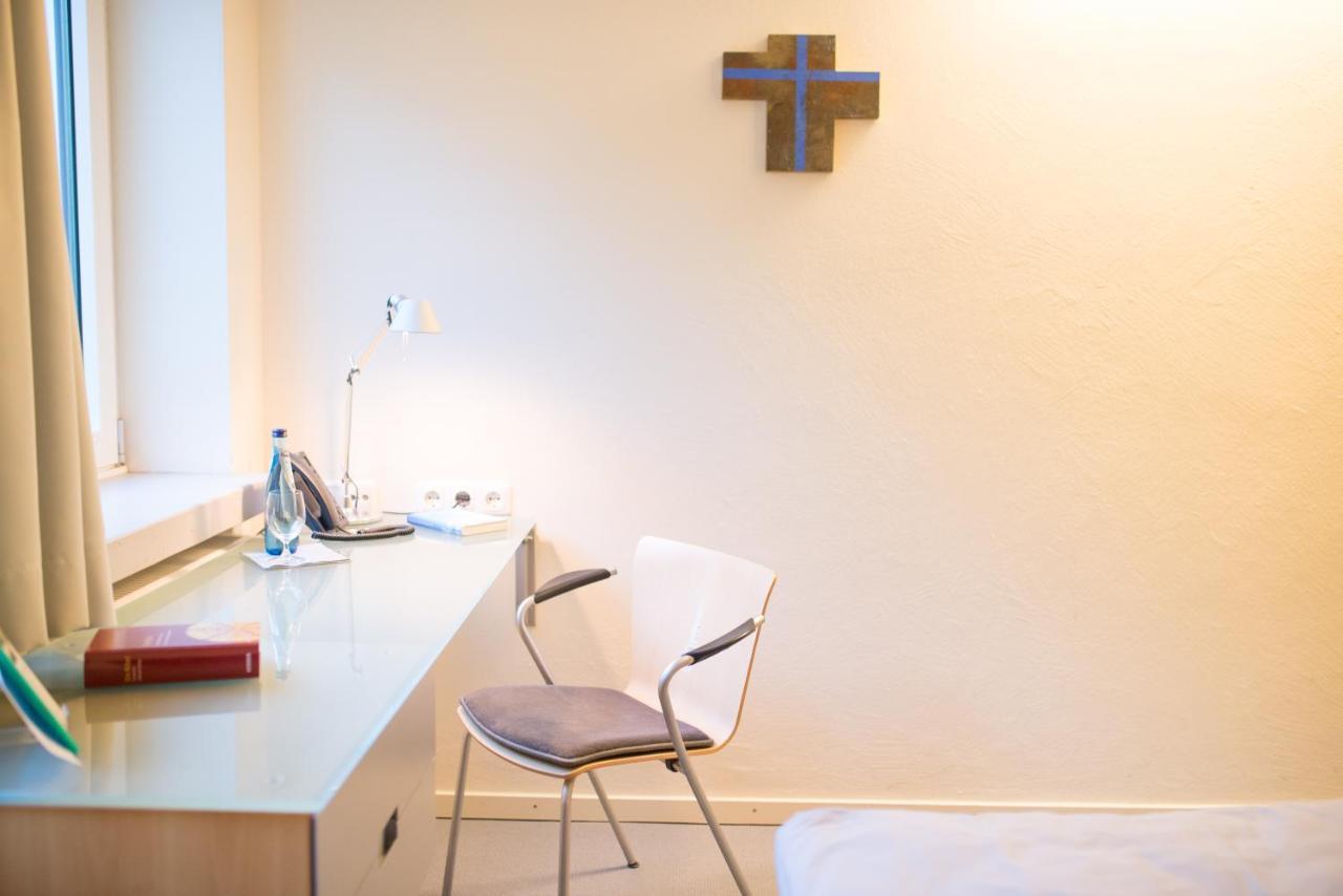 Katholische Akademie Schwerte Hotel Bagian luar foto